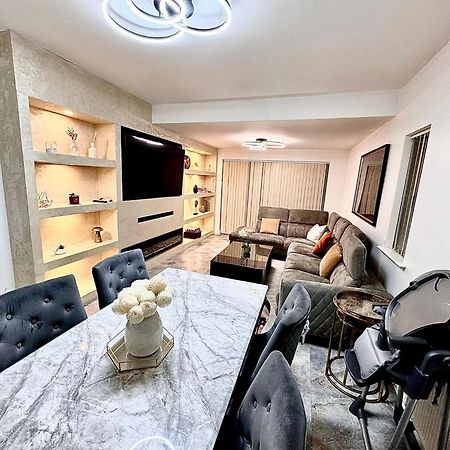 Deluxe Spacious King Size Room Hornchurch 외부 사진